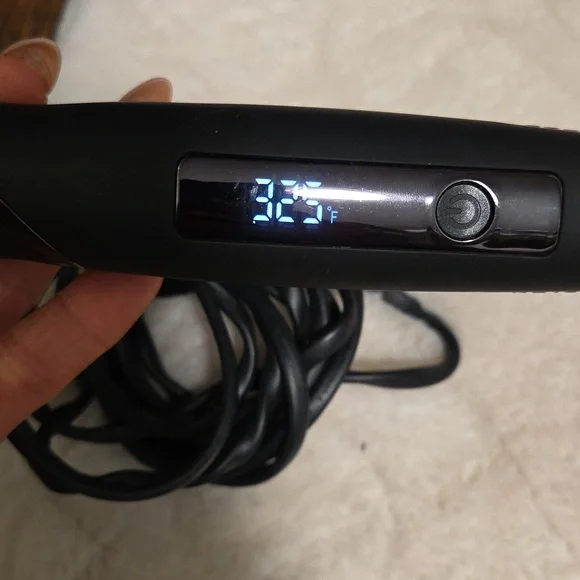 Kristin Ess Hair Nano Black 1" Pivoting Curling Wand - Picture 5 of 9